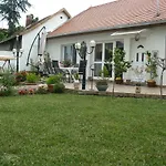 Elizabeth * Tokaj