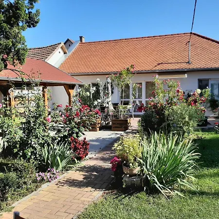 Elizabeth * Tokaj