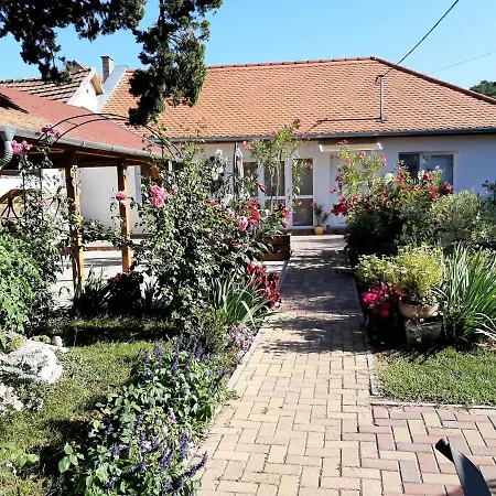 Elizabeth Διαμέρισμα Tokaj