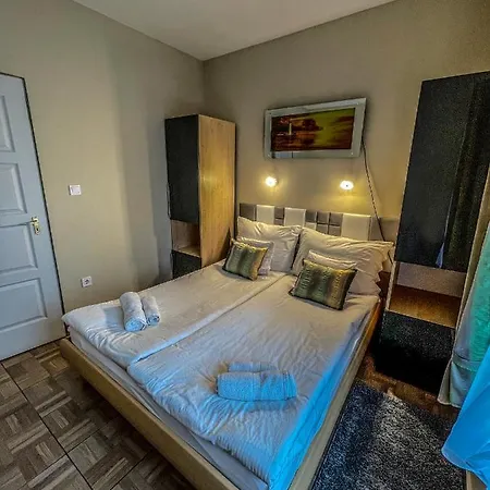 Elizabeth Apartman
