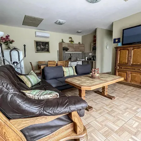 Elizabeth Apartment Tokaj