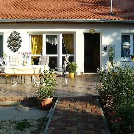Elizabeth * Tokaj